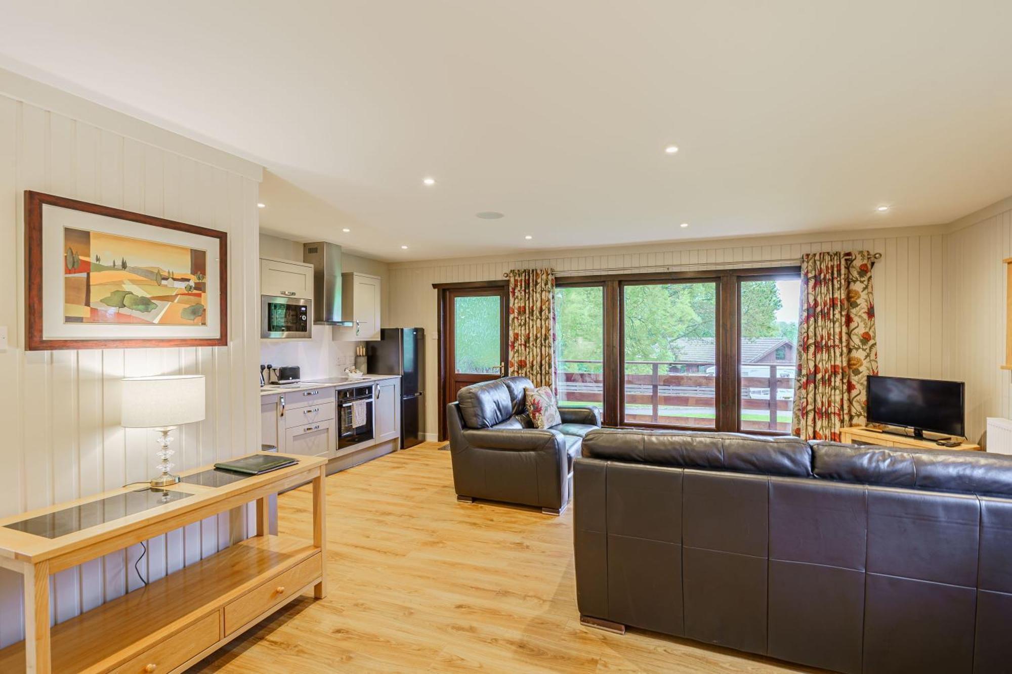 Bluebell Lodge 4 With Hot Tub Newton Stewart Exterior photo
