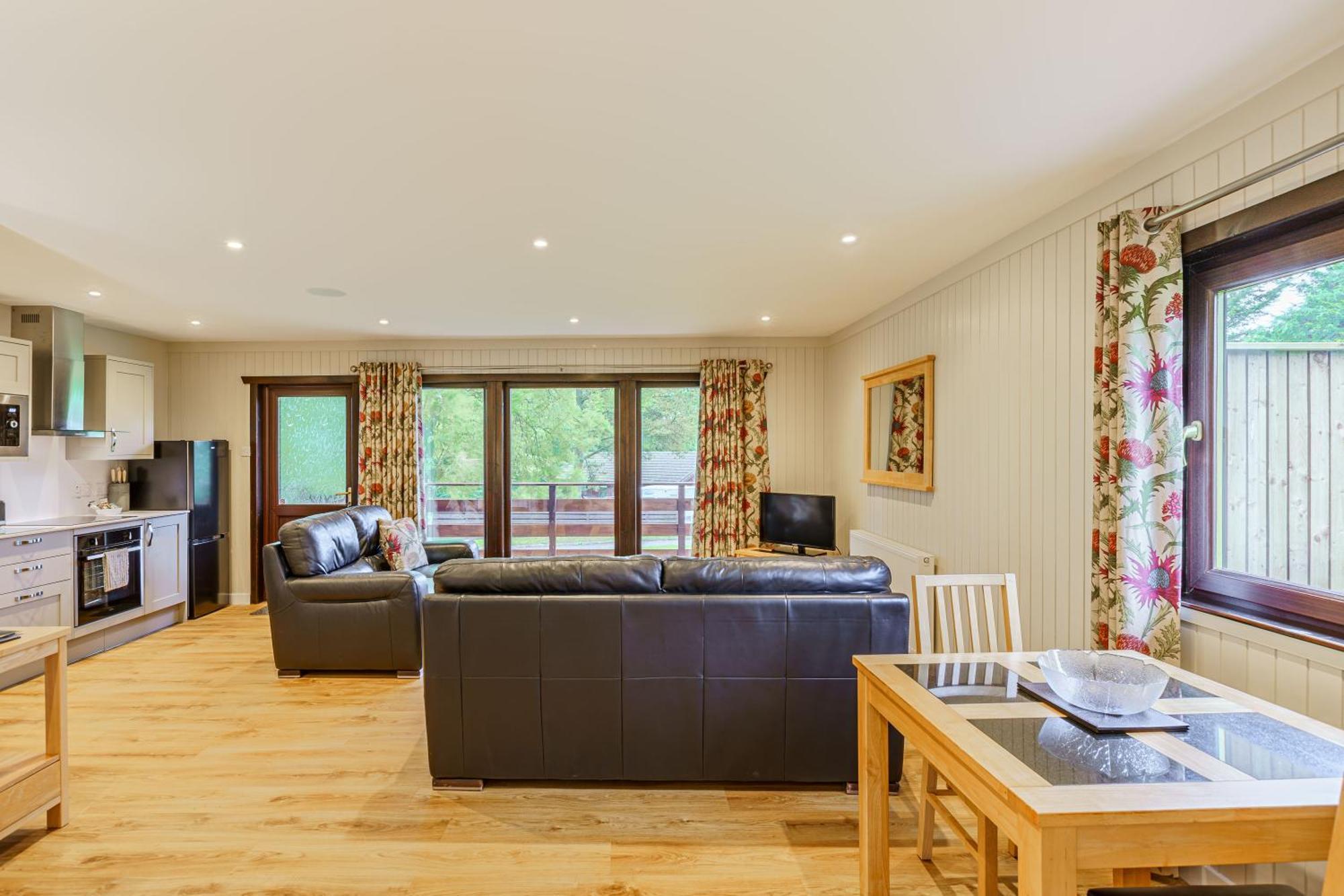 Bluebell Lodge 4 With Hot Tub Newton Stewart Exterior photo