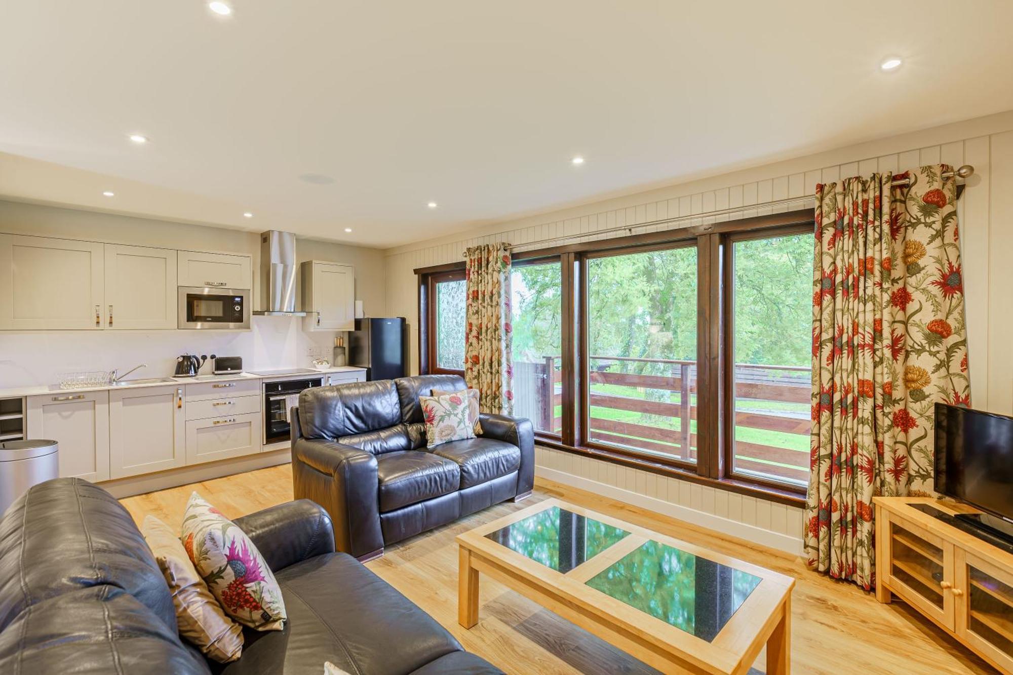 Bluebell Lodge 4 With Hot Tub Newton Stewart Exterior photo